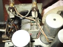Ladící kondenzátor není původní